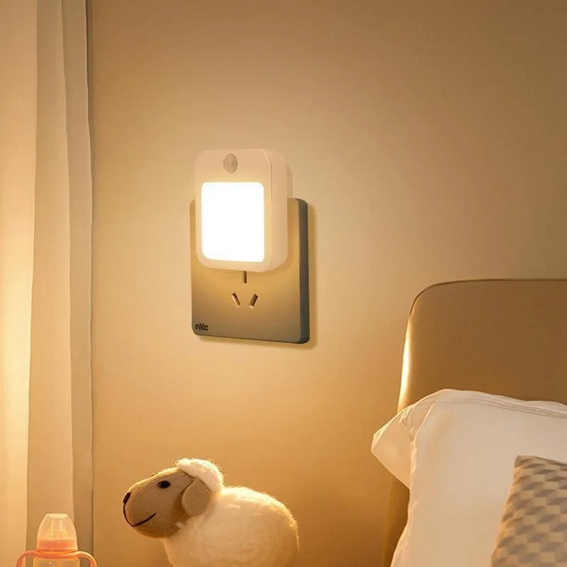 Luz Noturna Inteligente com Sensor de Presença — Anvinne LightSense™ EU Plug 🌙💡