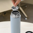 Garrafa Térmica Inteligente 500ml com Display LED – Mantém Quente ou Frio por até 24h, Design Portátil e Moderno